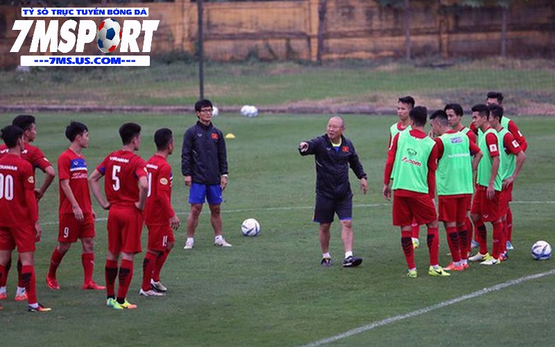 Cú đúp trong bóng đá là gì là thuật ngữ còn có tên gọi là Double Kick