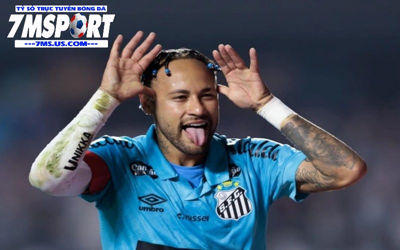 Neymar nổi bật với những đường chuyền bóng đỉnh cao